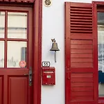 Feriehus Les Volets Rouges, Maison De Pecheur Plein Centre *