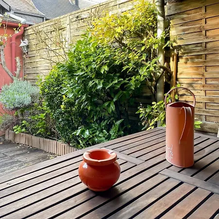 Holiday home Les Volets Rouges, Maison De Pecheur Plein Centre