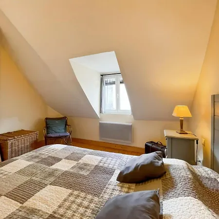 Holiday home Les Volets Rouges, Maison De Pecheur Plein Centre Saint-Valery-sur-Somme