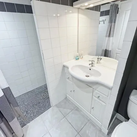 Les Volets Rouges, Maison De Pecheur Plein Centre Vakantiehuis *