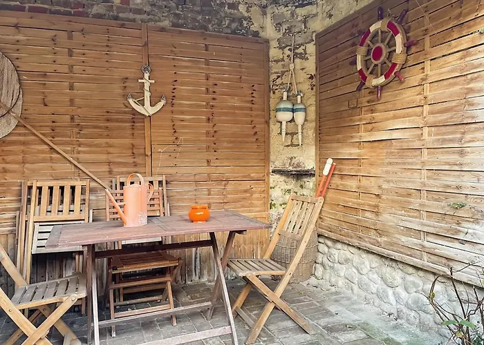 Les Volets Rouges, Maison De Pecheur Plein Centre *