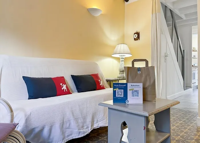 Les Volets Rouges, Maison De Pecheur Plein Centre