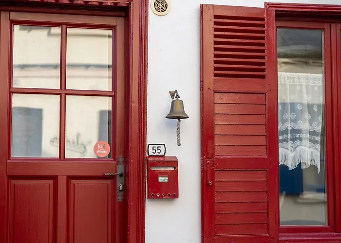 Vakantiehuis Les Volets Rouges, Maison De Pecheur Plein Centre *
