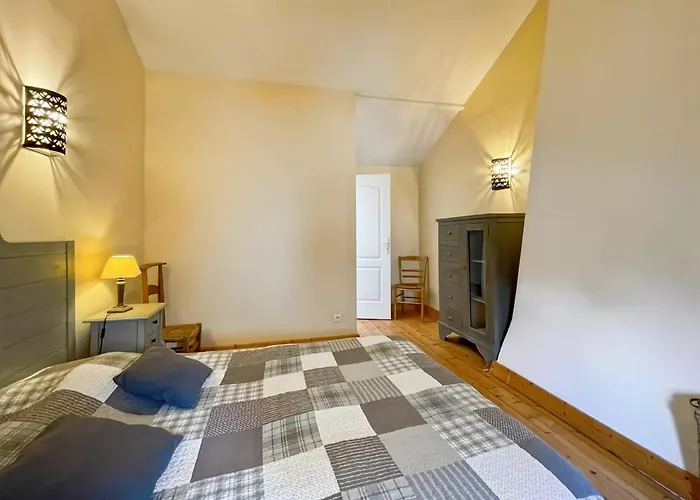 Les Volets Rouges, Maison De Pecheur Plein Centre